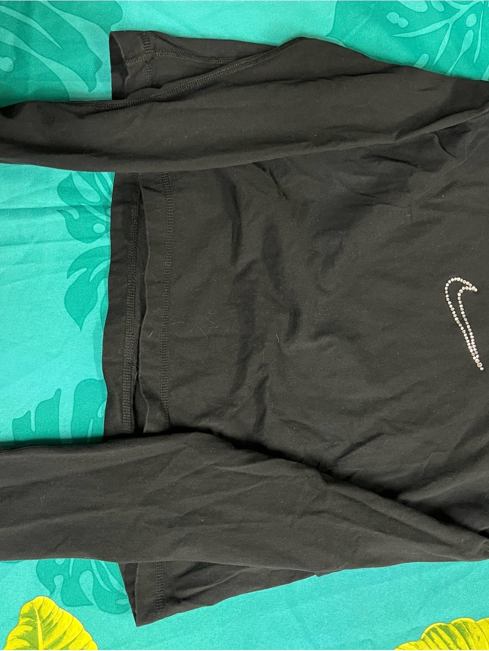 Nike Black Kids Leggings with Rhinestone Swoosh